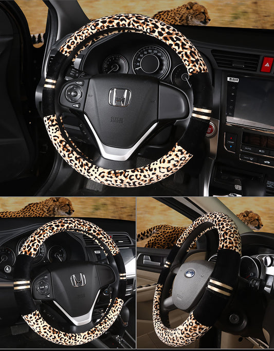 Winter Plush Steering Wheel Cover – Leopard Grain (38cm)